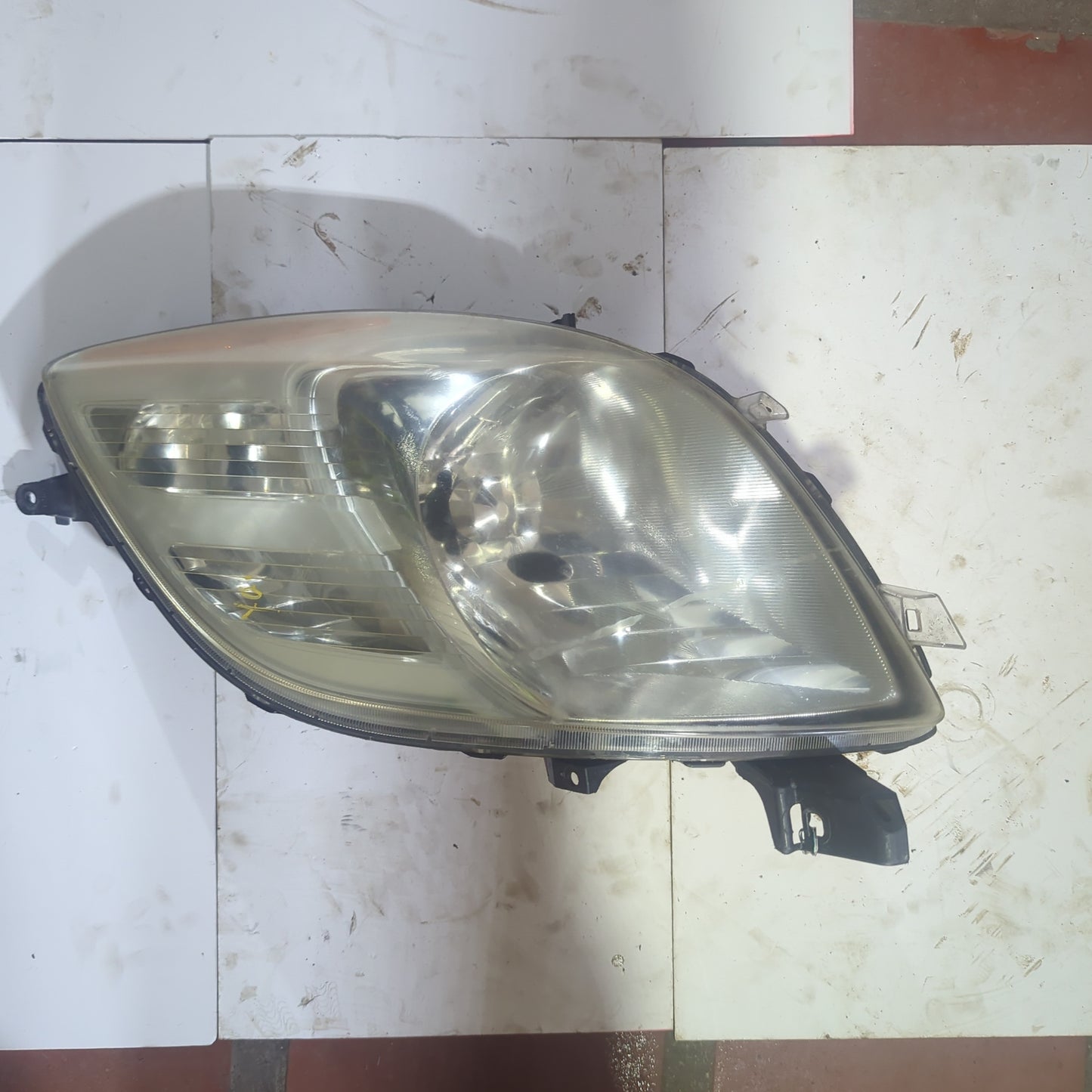 Faro Delantero Toyota Yaris 2007