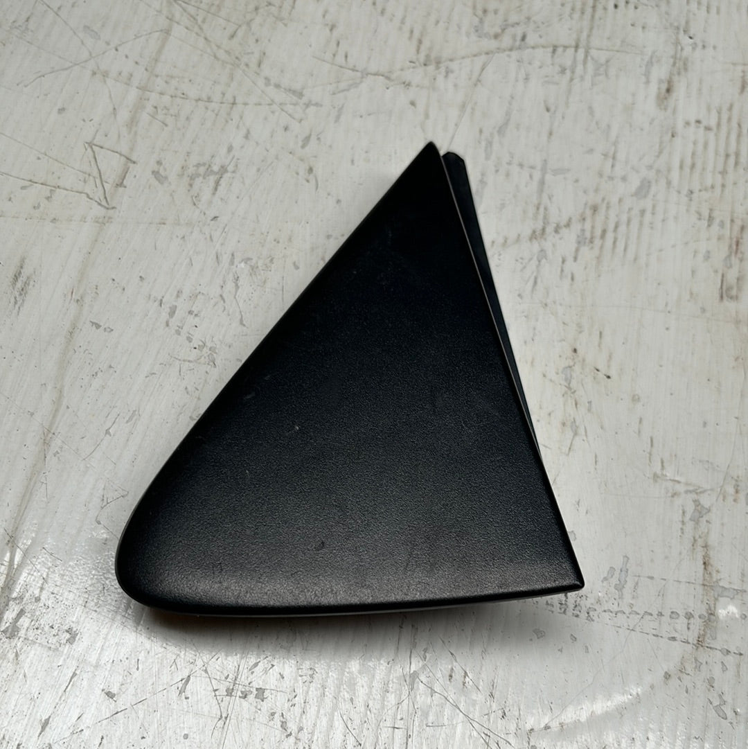 Tapa Triangulo Retrovisor Yaris Belta