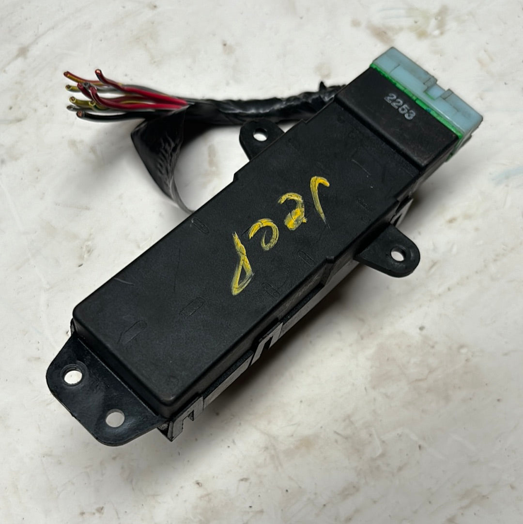 Control Asiento Conductor Jeep Liberty