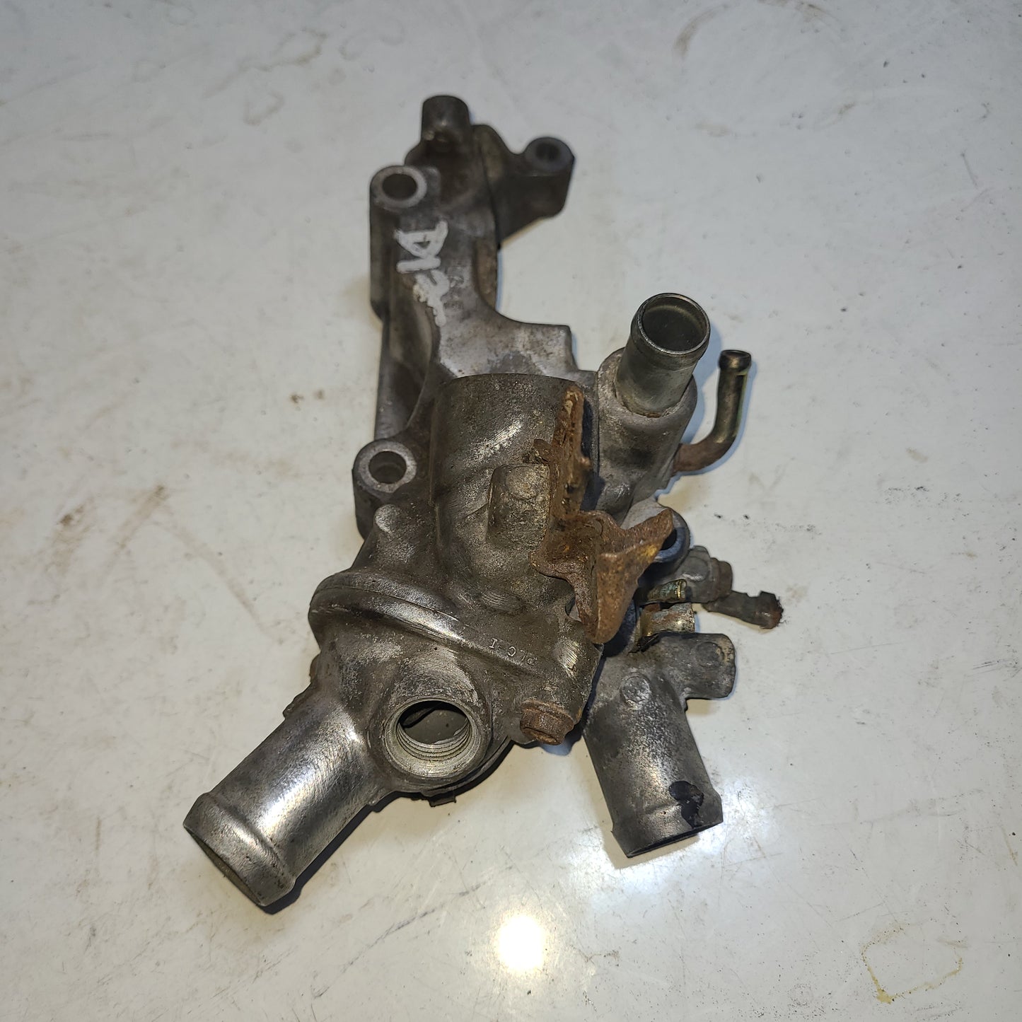 Toma De Agua Termostato Honda Civic 2001 2005 D17